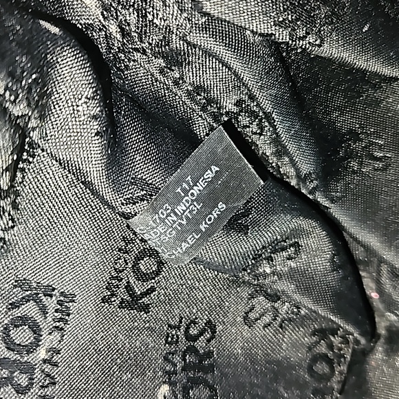 Black Michael Kors Bag - Picture 8 of 10